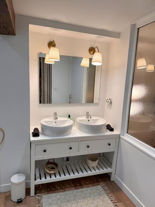 Maison + Parking Prive Au Coeur Angouleme 60M2 Екстер'єр фото