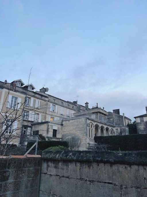 Maison + Parking Prive Au Coeur Angouleme 60M2 Екстер'єр фото